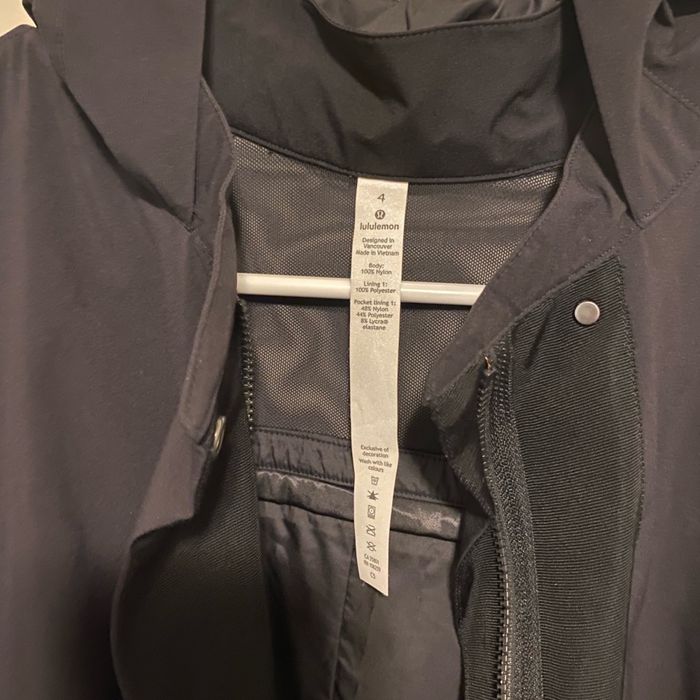 Lululemon Jacket - Picture 4 of 4